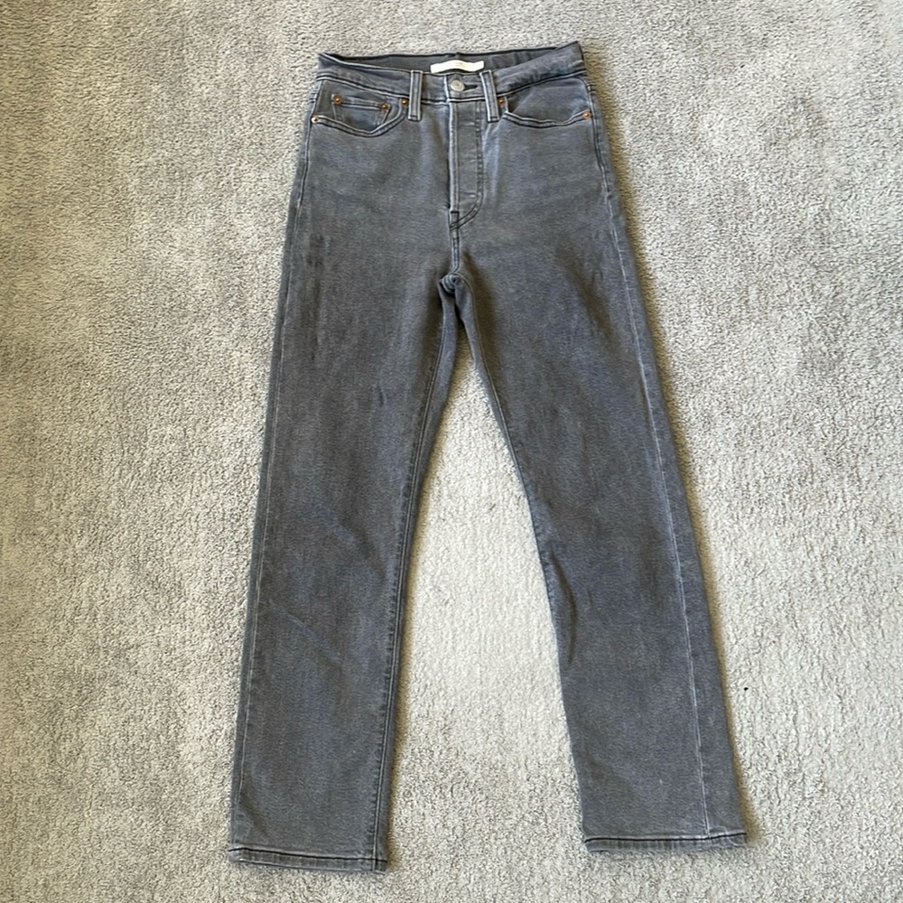 EC Grey Levi's Wedgie Straight Button Fly Jeans - Size 27